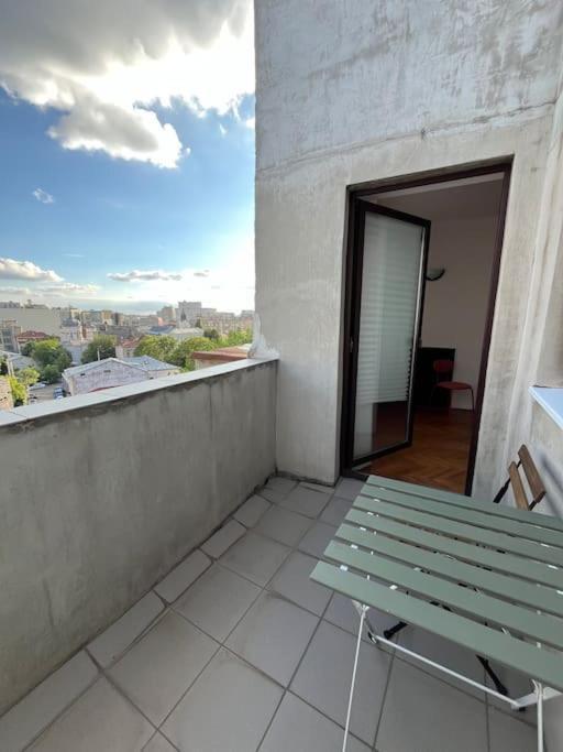 Downtown Unirii Square Private Economy Rooms With Shared Amenities بوخارست المظهر الخارجي الصورة